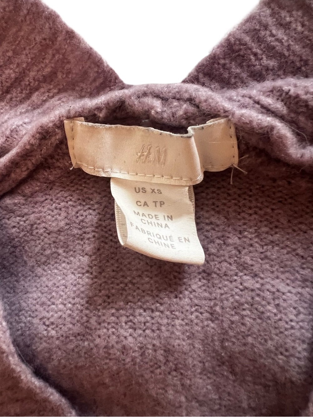 H&M lilacV-Neck Jeweled Button Cardigan - Picture 6 of 7